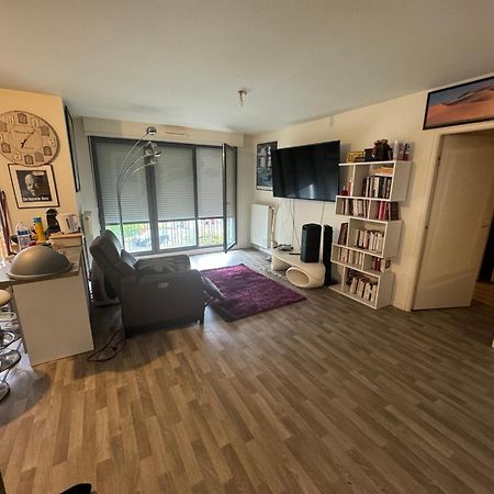 Jolie Chambre A Nanterre Prefecture Proche La Defense Arena Campus Sncf Et Paris מראה חיצוני תמונה