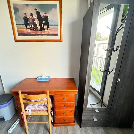 Jolie Chambre A Nanterre Prefecture Proche La Defense Arena Campus Sncf Et Paris מראה חיצוני תמונה